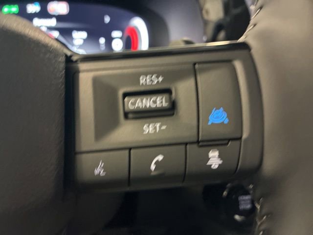 New 2026 Nissan Pathfinder Platinum image 16