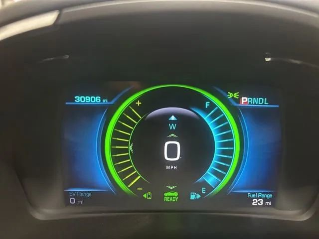 Used 2018 Chevrolet Volt Premier w/ Driver Confidence II Package FWD image 17