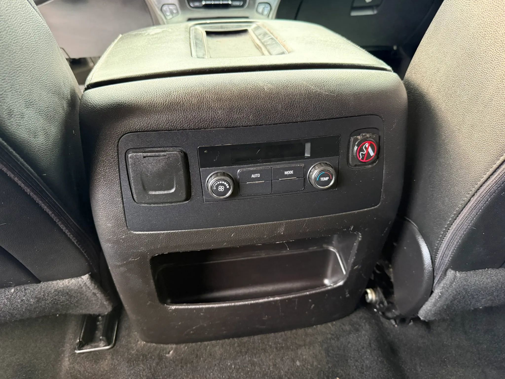 Used 2017 Chevrolet Tahoe LT AWD/4WD image 14