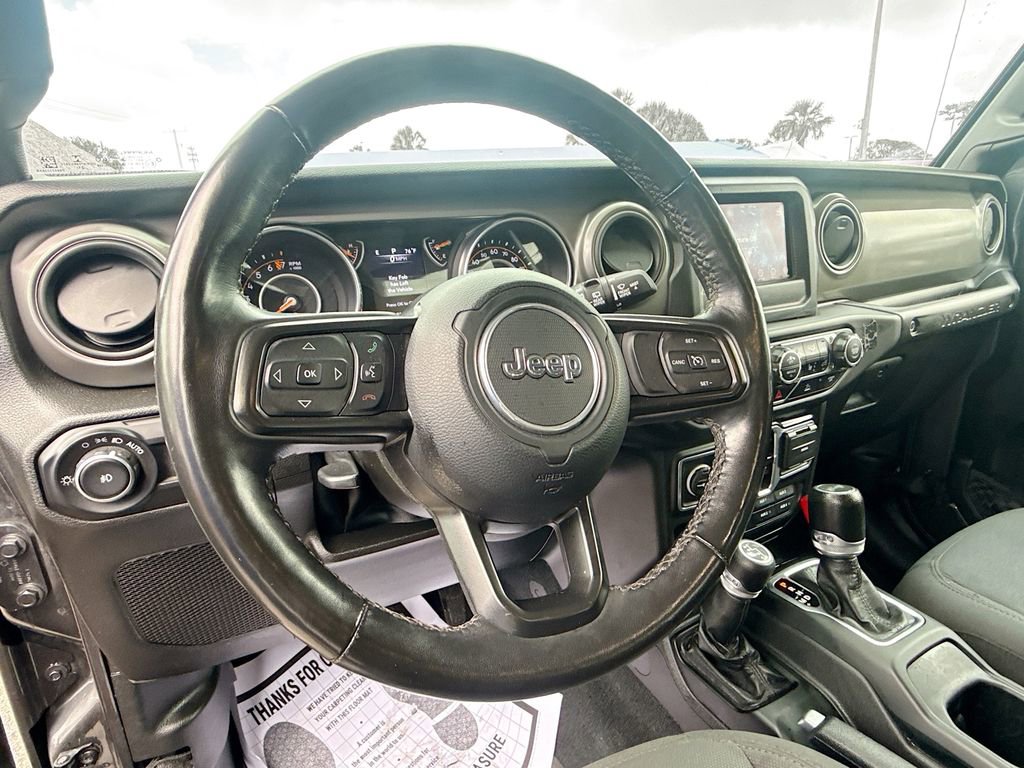 Used 2022 Jeep Wrangler Unlimited Sport AWD/4WD image 12