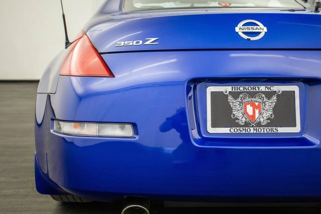 Used 2005 Nissan 350Z Coupe w/ (N93) Cargo Convenience Pkg RWD image 32