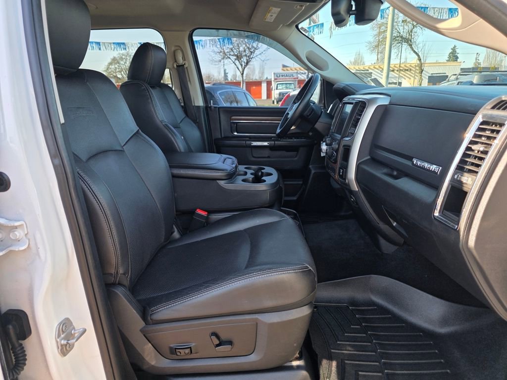 Used 2017 RAM 1500 Laramie image 24