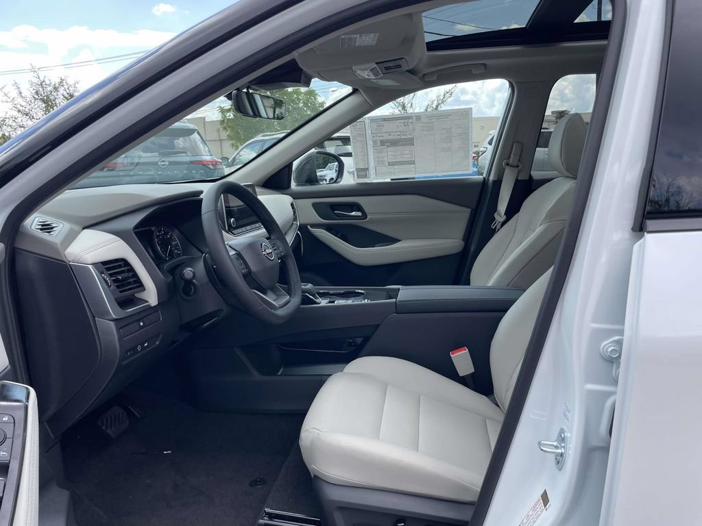 New 2026 Nissan Rogue Dark Armor FWD image 10