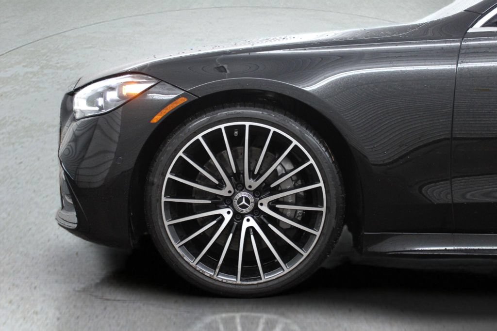 Used 2022 Mercedes-Benz S 580 4MATIC Sedan image 6