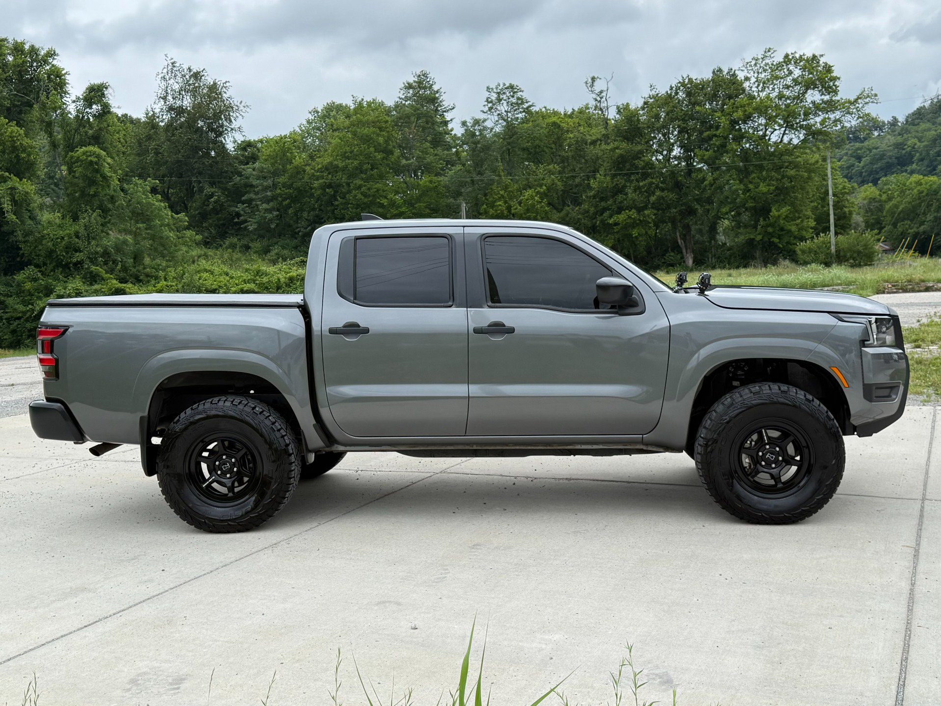 Used 2025 Nissan Frontier S w/ S Utility Package AWD/4WD image 3
