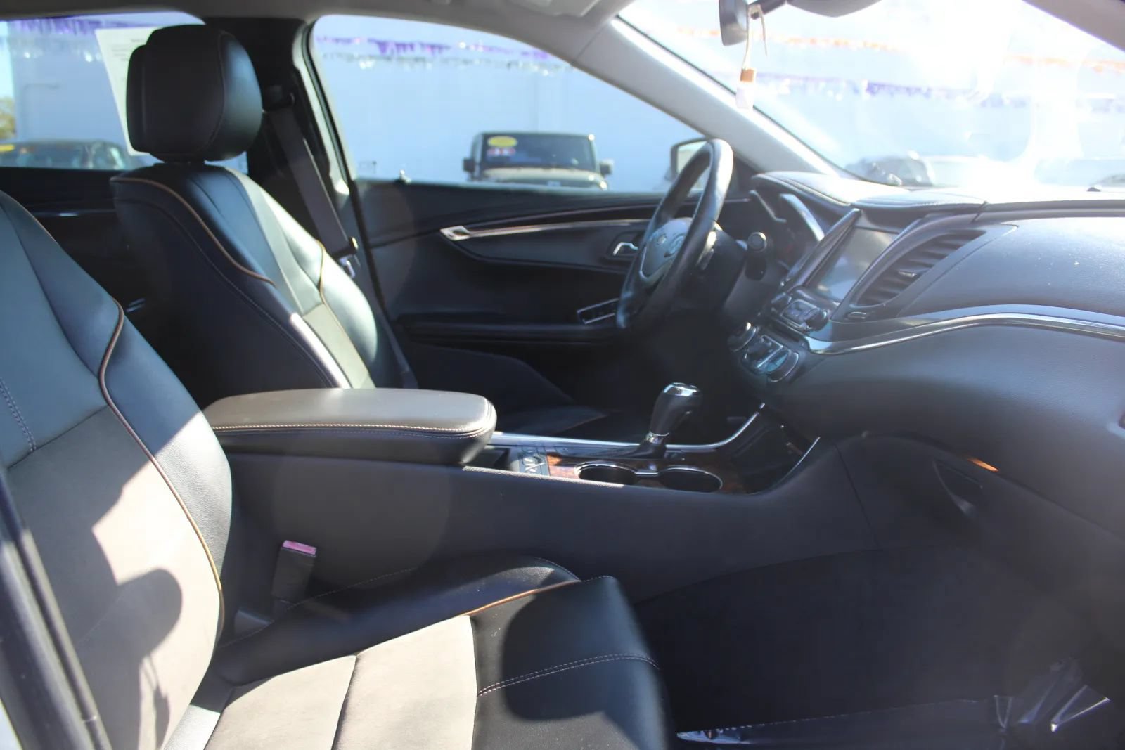 Used 2014 Chevrolet Impala LT FWD image 18