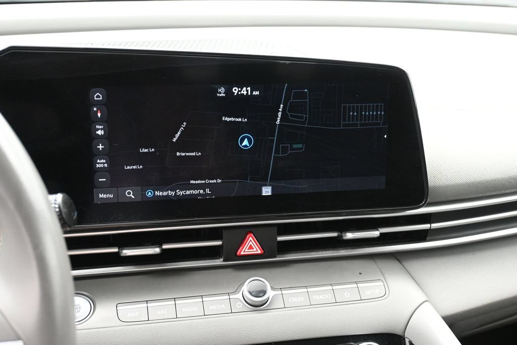 Used 2023 Hyundai Elantra SEL w/ Convenience Package FWD image 16
