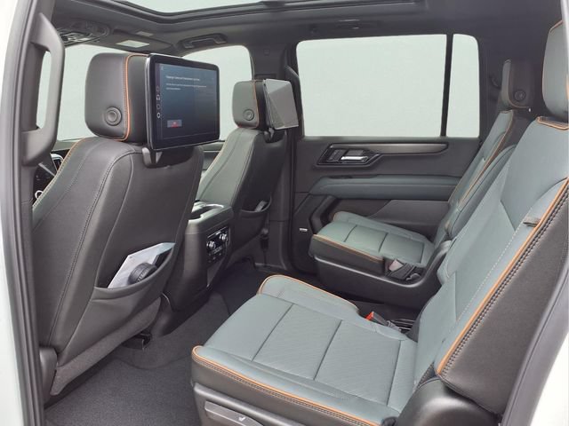New 2026 GMC Yukon XL AT4 w/ AT4 Premium Plus Package AWD/4WD image 19