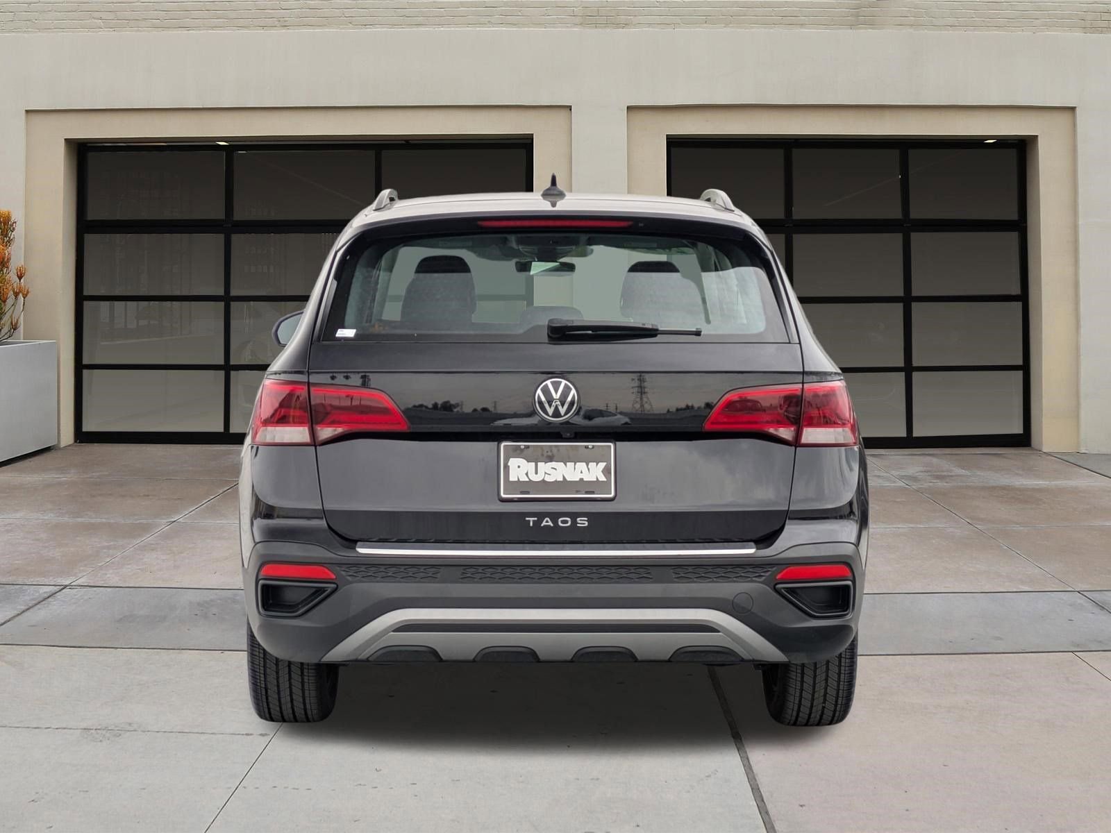 Used 2024 Volkswagen Taos S image 5