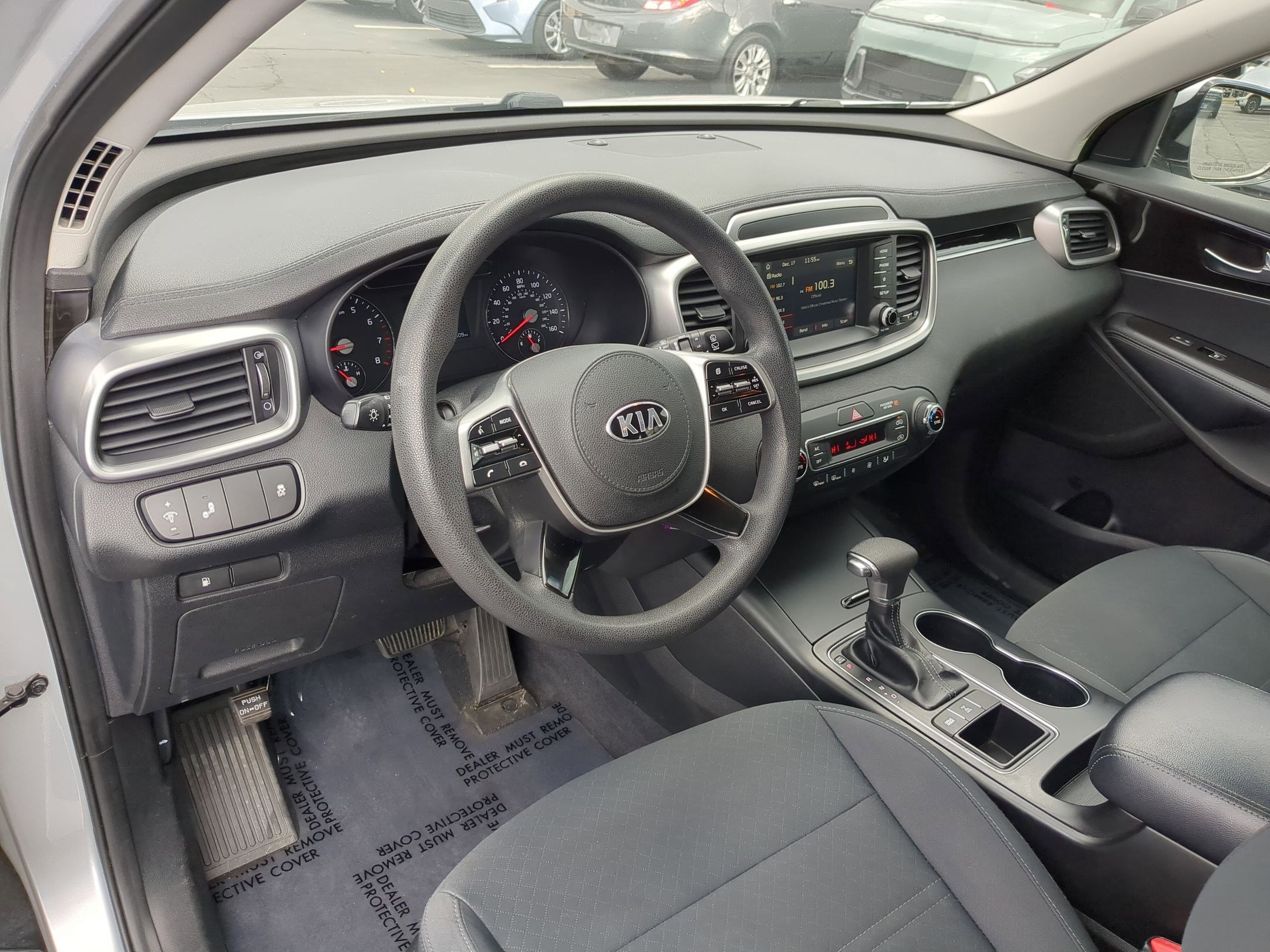 Used 2019 Kia Sorento LX V6 image 16