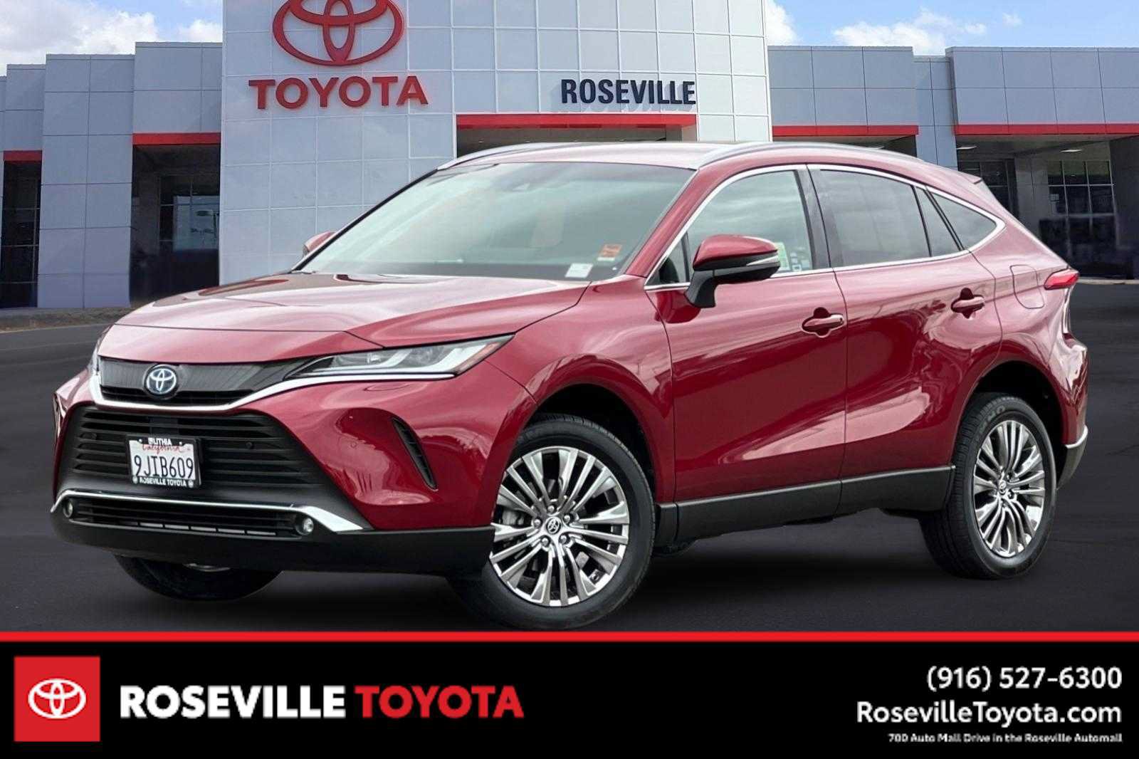 Certified 2023 Toyota Venza XLE AWD/4WD image 1
