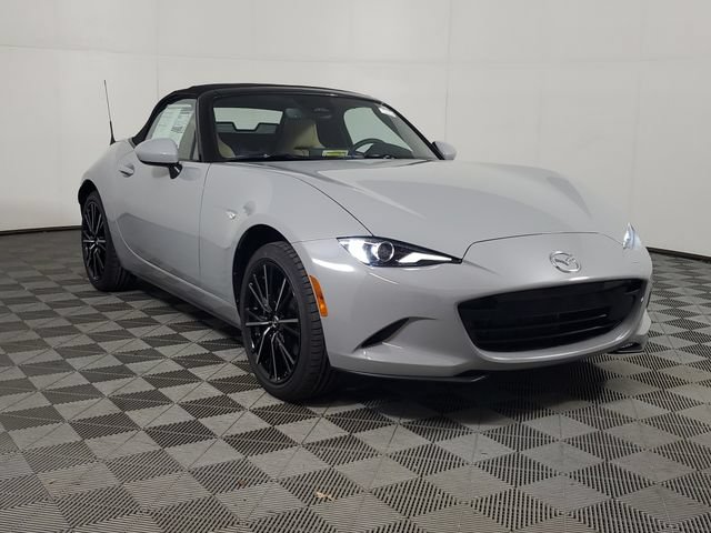 New 2026 MAZDA MX-5 Miata Grand Touring RWD image 3
