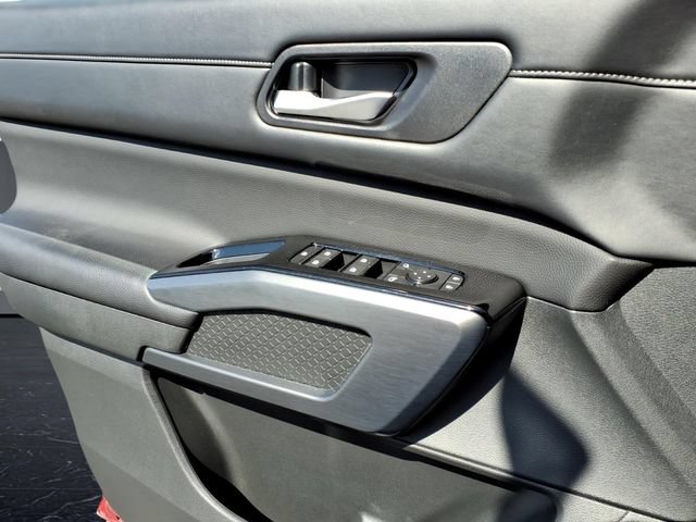 Used 2024 Nissan Pathfinder SL w/ Cargo Package AWD/4WD image 10