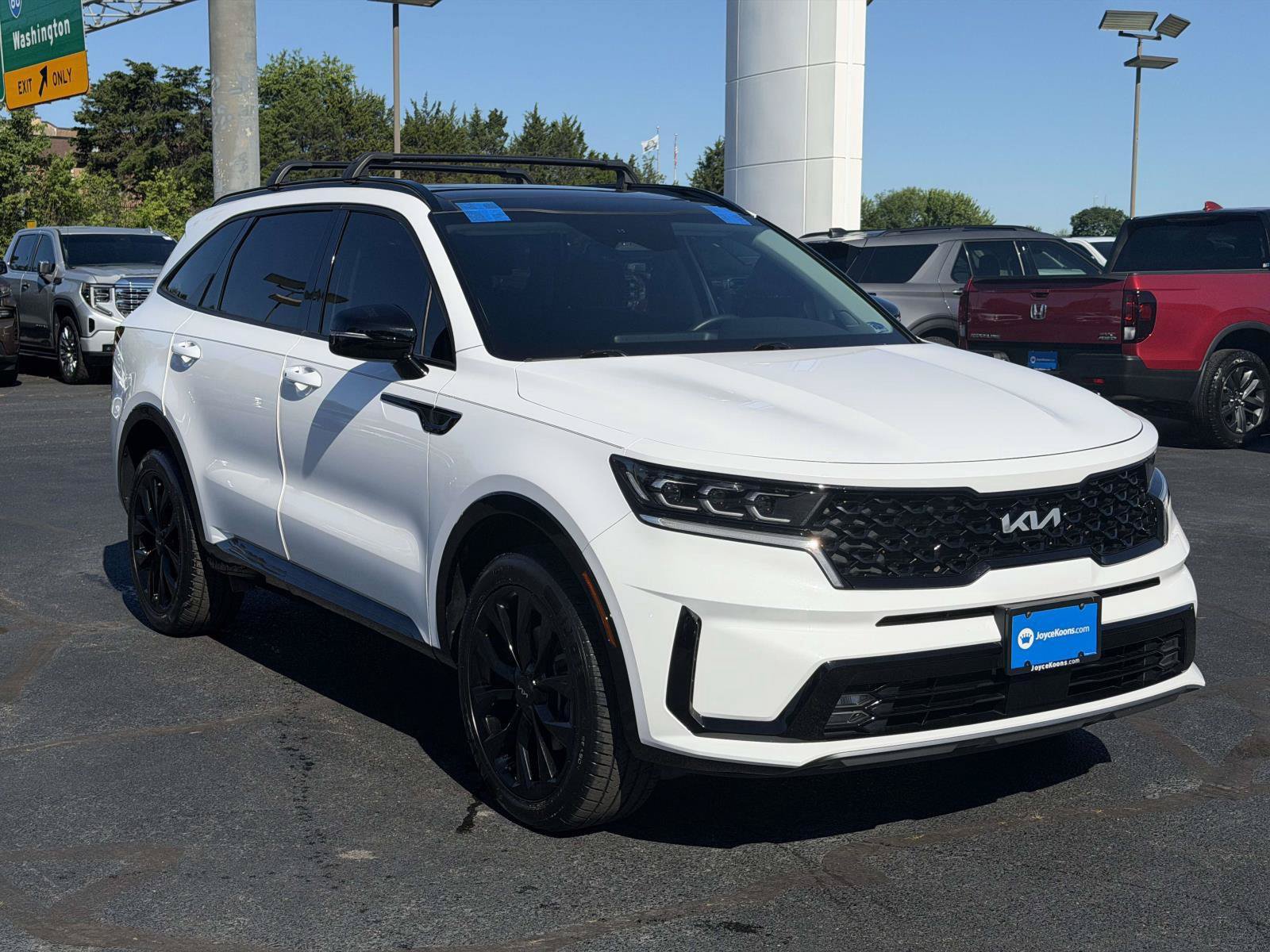 Used 2023 Kia Sorento SX