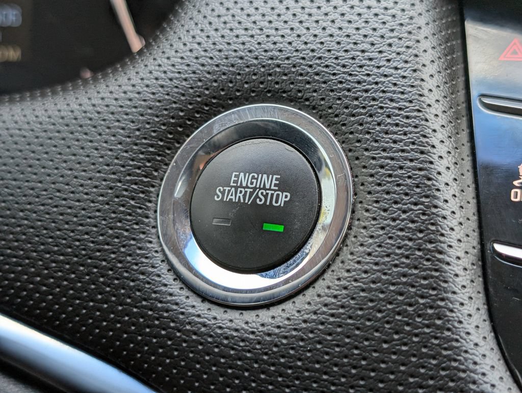 Used 2017 Cadillac XTS Luxury FWD image 31