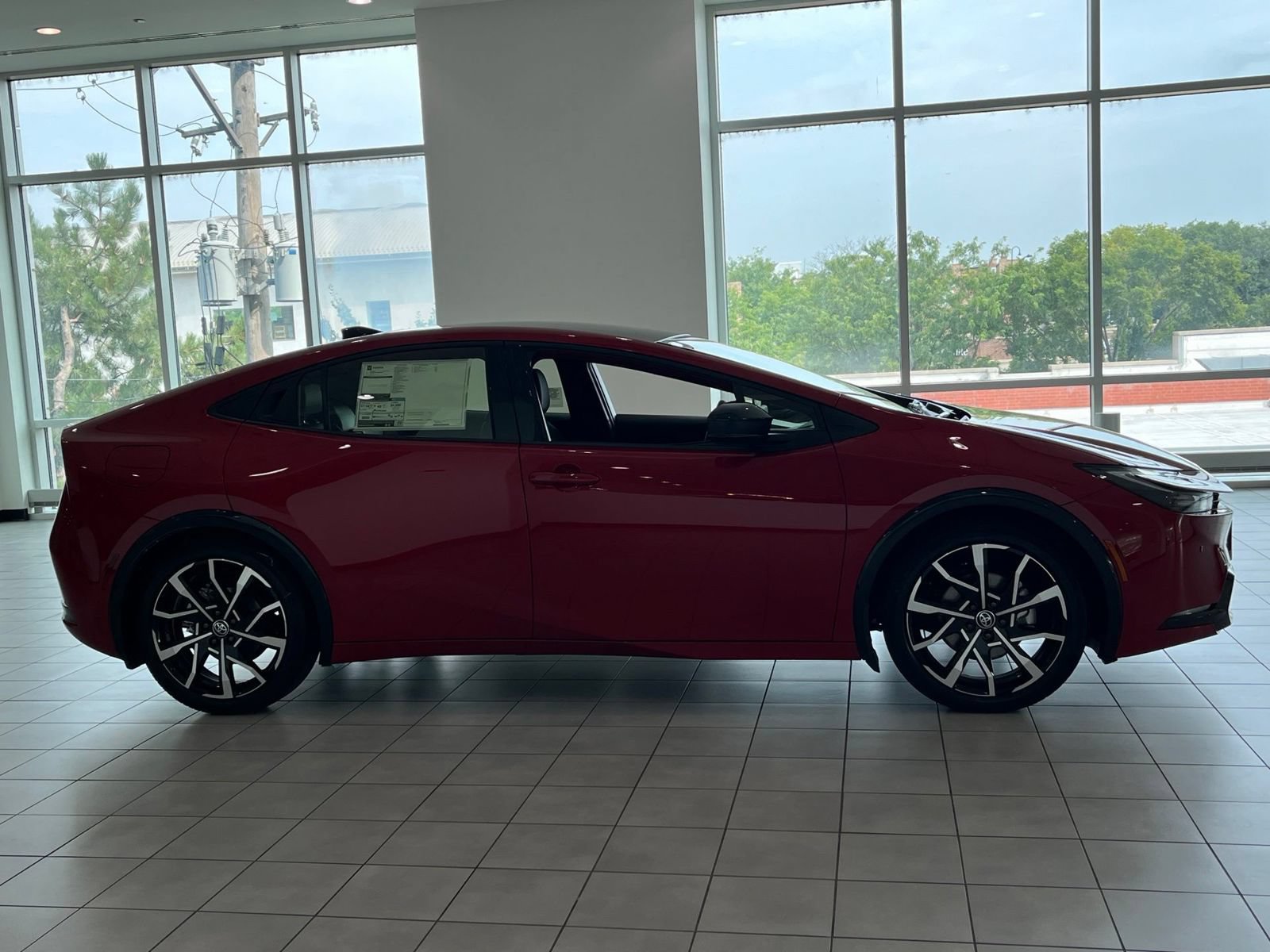 New 2026 Toyota Prius Plug-In Hybrid FWD image 11