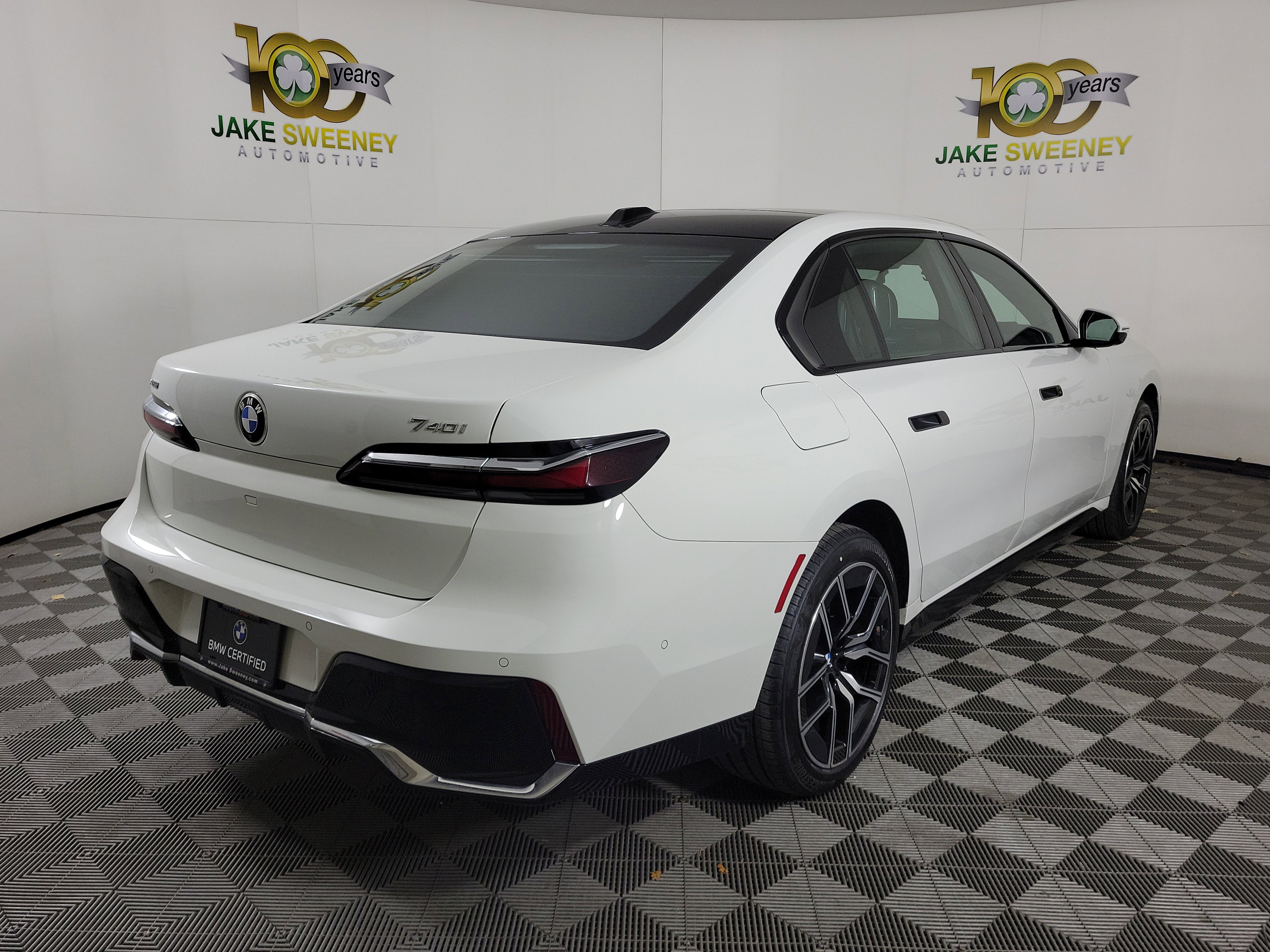 Certified 2025 BMW 740i xDrive image 7