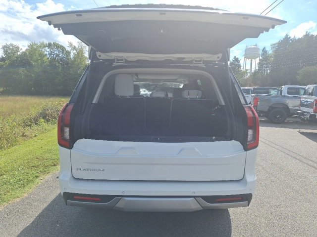 New 2025 Ford Expedition Platinum image 24