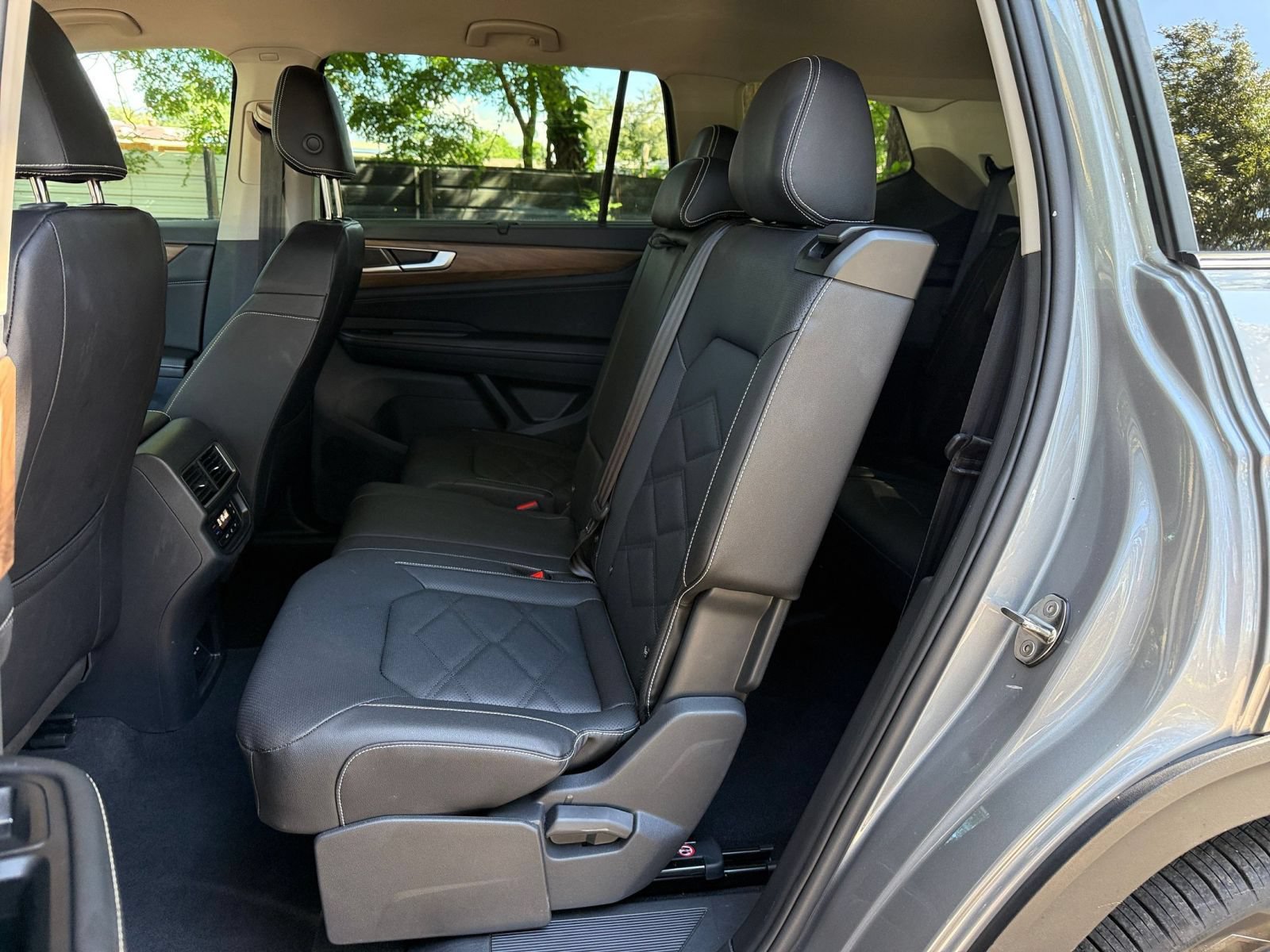 Used 2026 Volkswagen Atlas SE FWD image 38