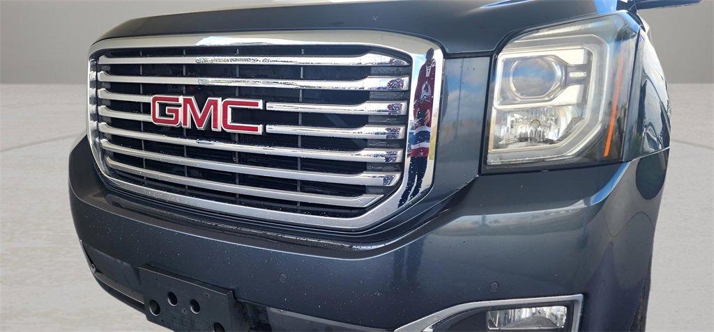 Used 2020 GMC Yukon SLT w/ Premium Edition image 2