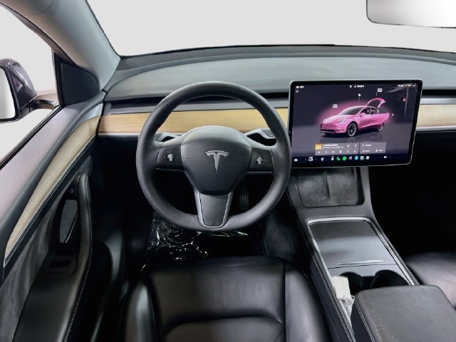 Used 2023 Tesla Model Y Long Range AWD/4WD image 22