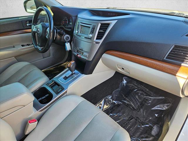 Used 2013 Subaru Outback 3.6R Limited image 17