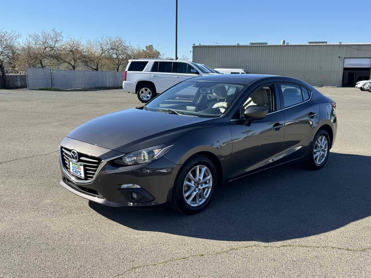 Used 2016 MAZDA MAZDA3 i Touring w/ Popular Equipment Package image 5
