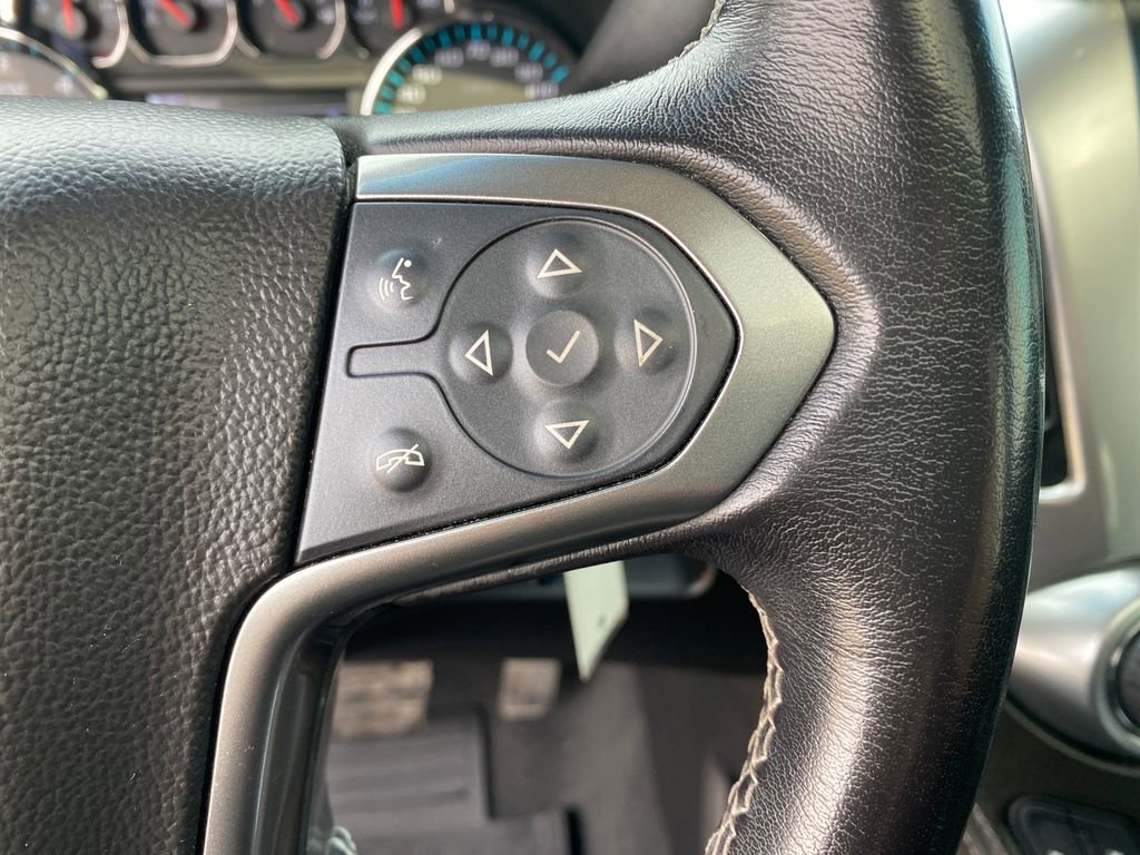 Used 2020 Chevrolet Suburban LT image 40