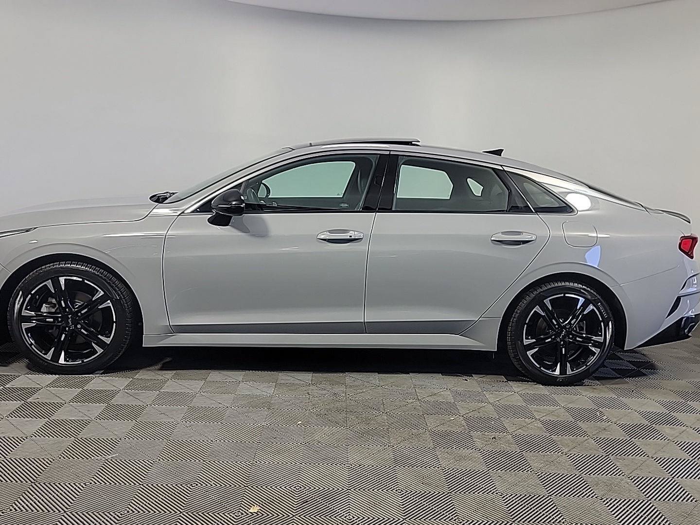 Certified 2022 Kia K5 GT-Line w/ GT-Line Awd Premium Package image 9