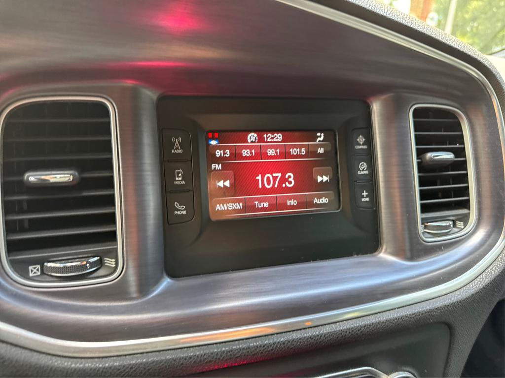 Used 2015 Dodge Charger SE w/ Sport Appearance Group RWD image 14
