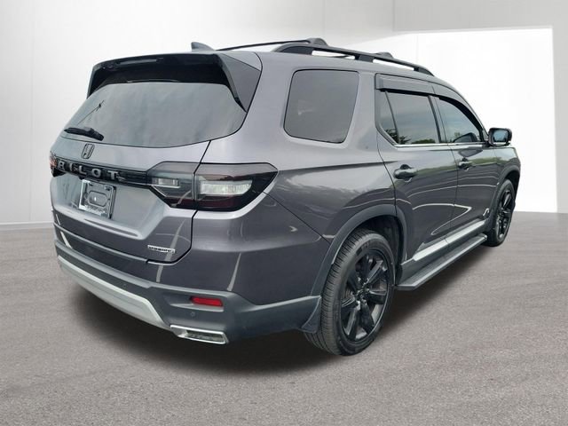 Used 2024 Honda Pilot Touring image 13