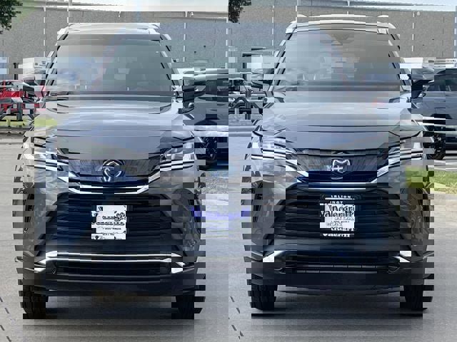 Used 2021 Toyota Venza XLE w/ Softex Package image 7