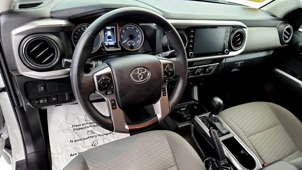 Certified 2023 Toyota Tacoma SR5 AWD/4WD image 24