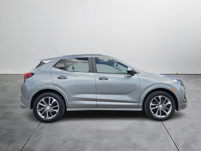 Used 2023 Buick Encore GX Select w/ Sport Touring Package image 5
