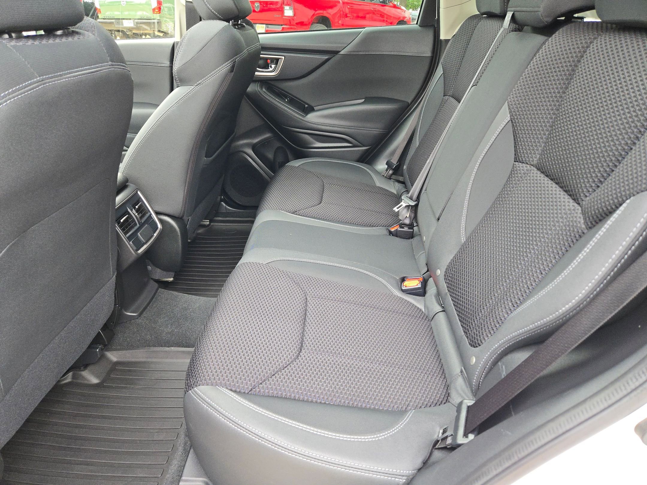 Used 2020 Subaru Forester Premium AWD/4WD image 14