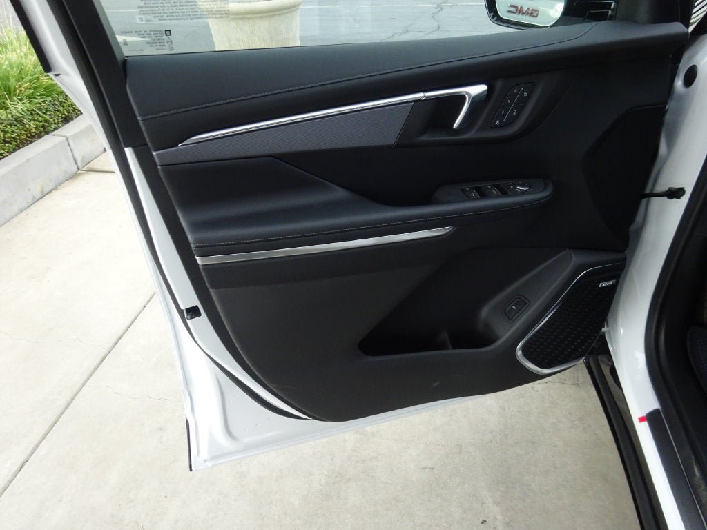 New 2026 Buick Enclave Sport Touring w/ Power Package FWD image 24