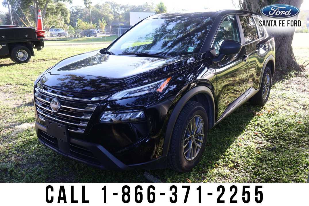 Used 2024 Nissan Rogue S AWD/4WD image 1