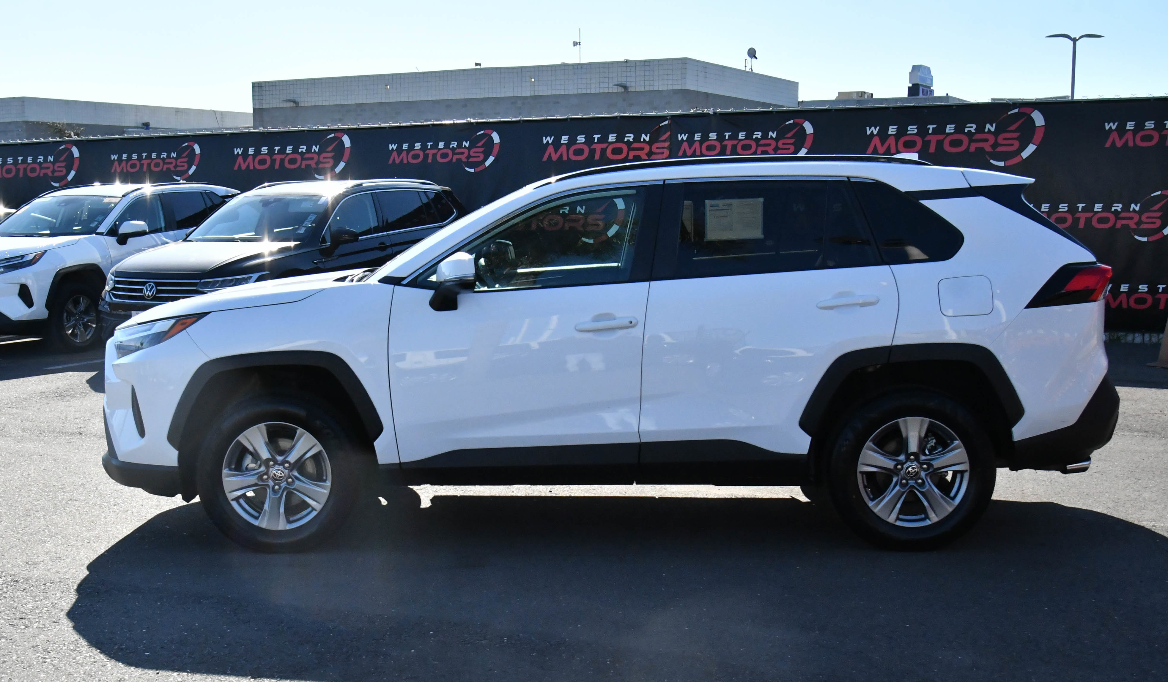 Used 2024 Toyota RAV4 XLE image 4