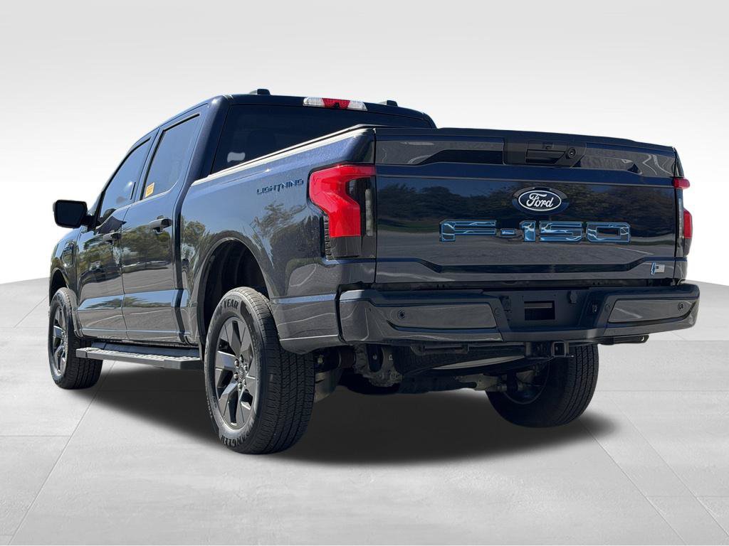Used 2024 Ford F150 Lightning XLT AWD/4WD image 8