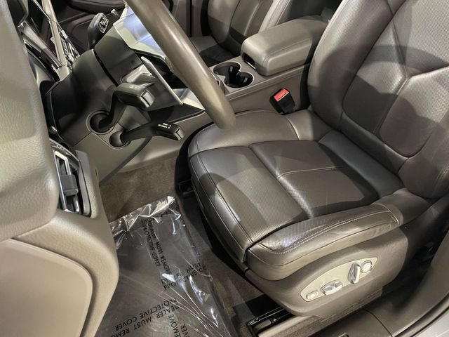 Used 2020 Porsche Macan AWD/4WD image 5