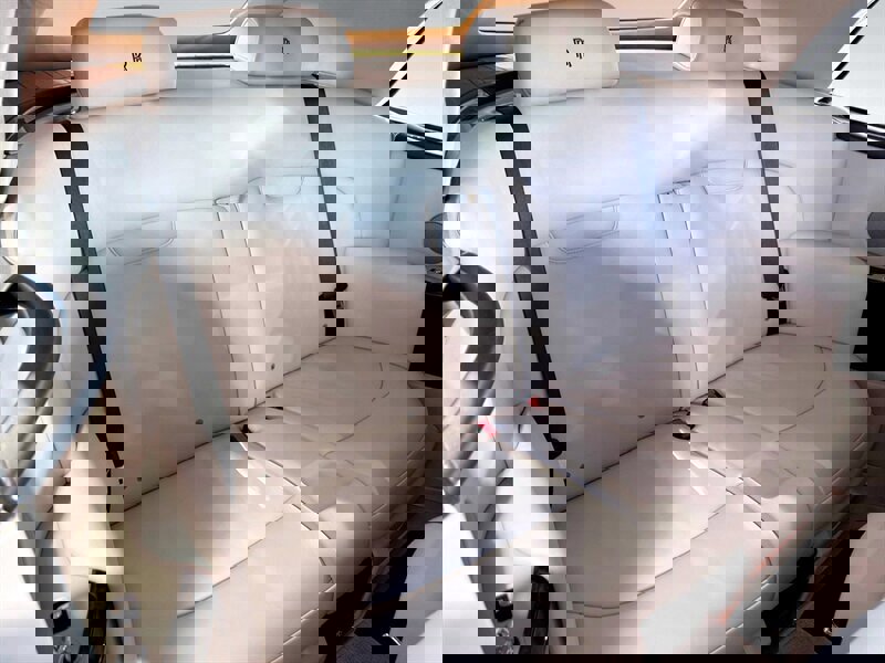 Used 2012 Rolls-Royce Phantom Drophead Coupe image 27