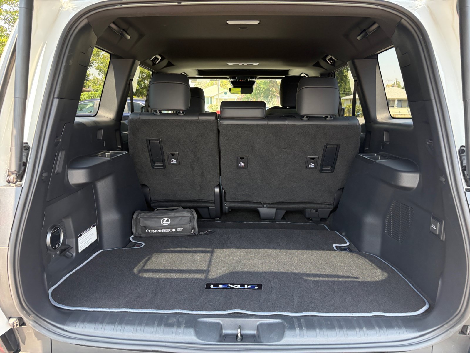 Used 2025 Lexus GX 550 w/ Accessory Package (CT) AWD/4WD image 26