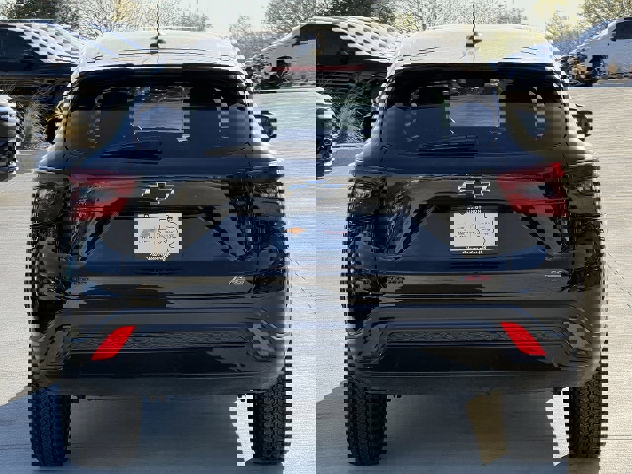 Certified 2024 Chevrolet Trax RS w/ Driver Confidence Package image 6