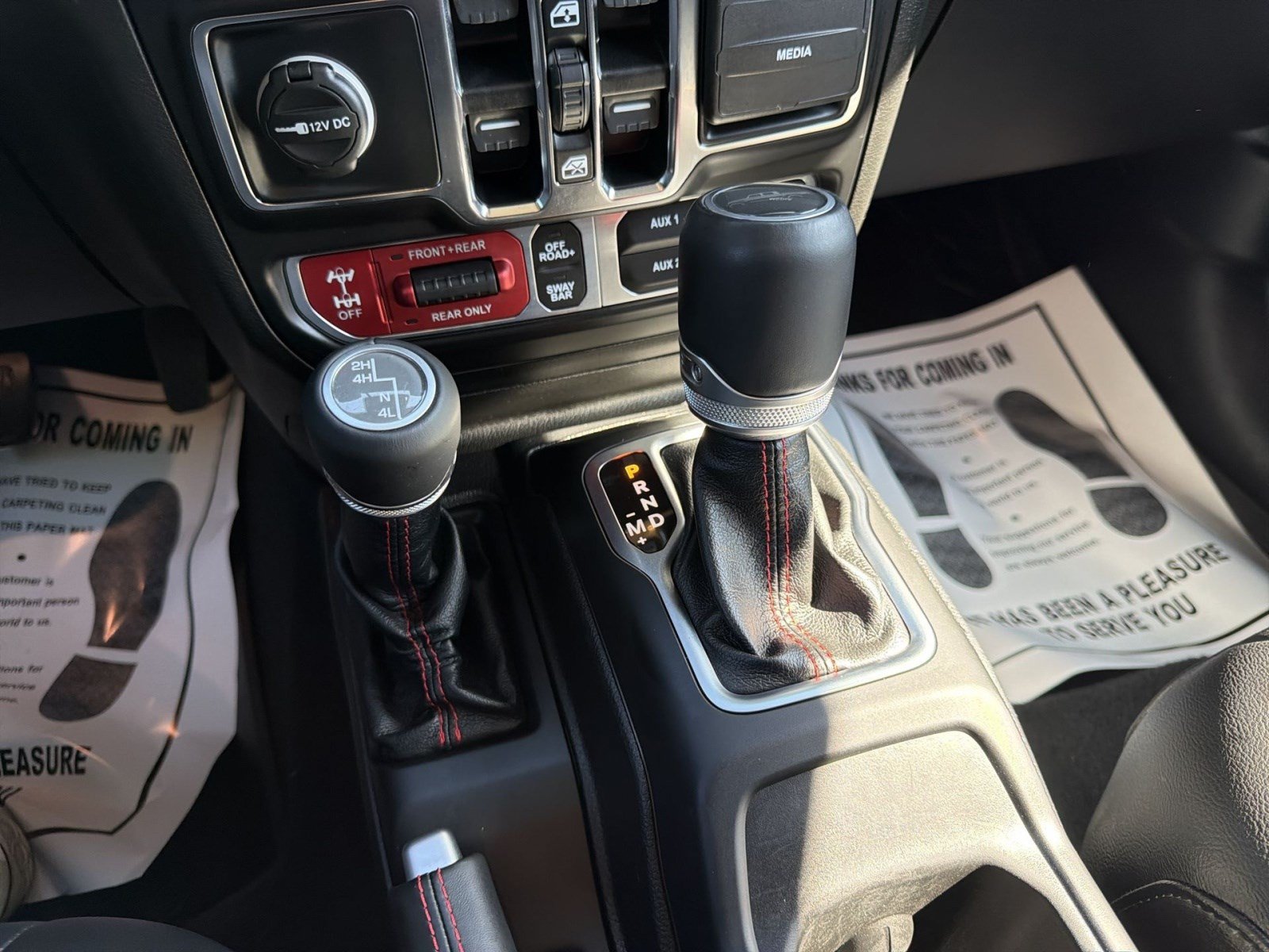 Used 2020 Jeep Gladiator Rubicon AWD/4WD image 28