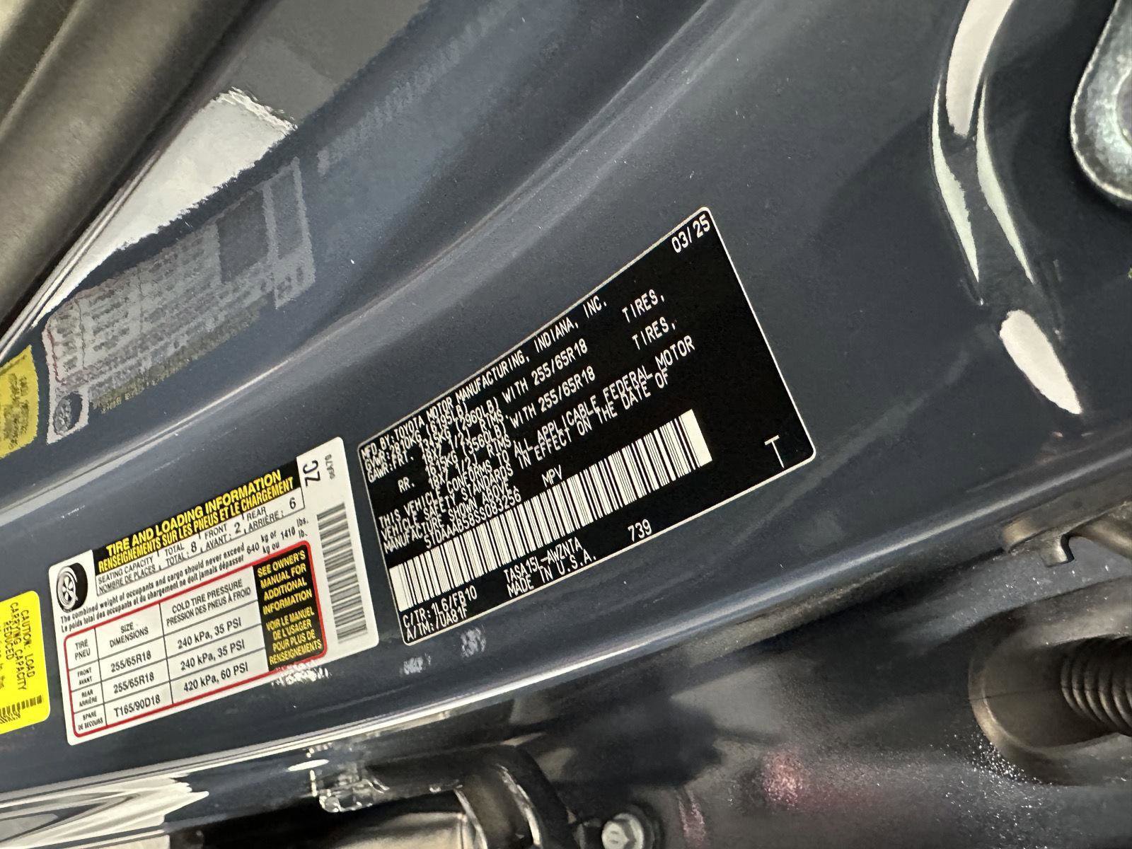 Used 2025 Toyota Grand Highlander AWD image 16