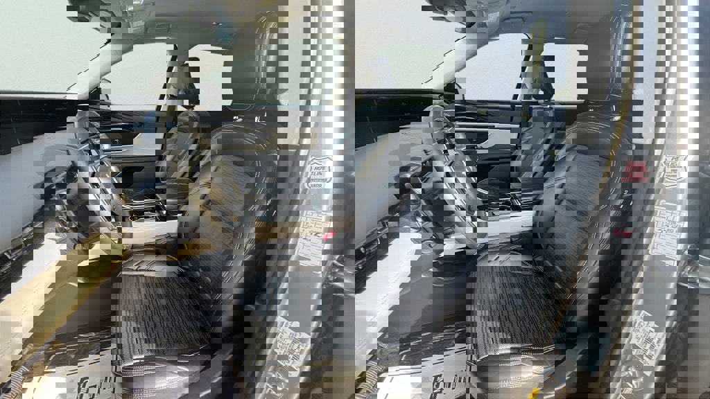 Used 2024 Lincoln Nautilus Reserve image 14