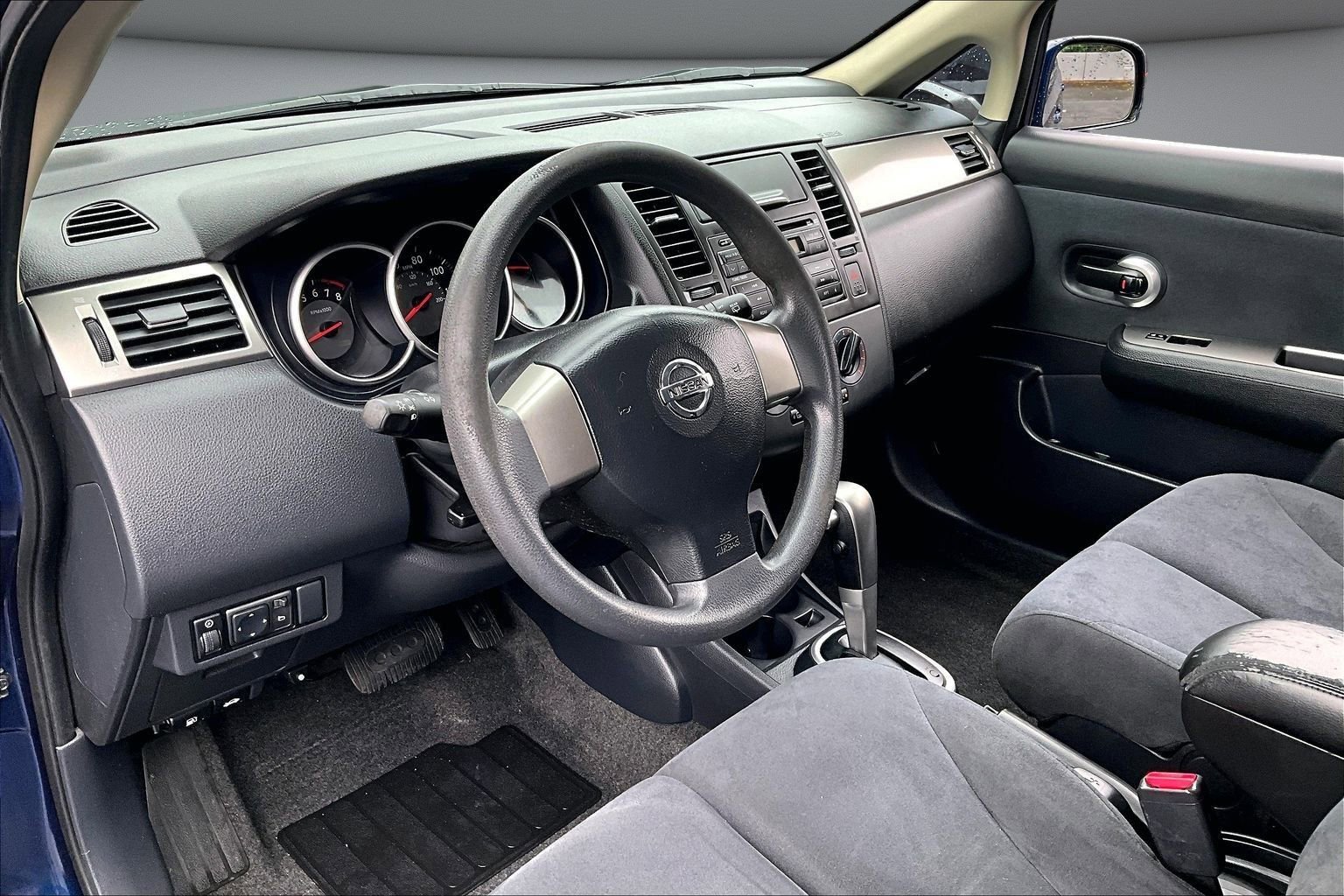 Used 2007 Nissan Versa 1.8 S w/ PWR Pkg FWD image 11