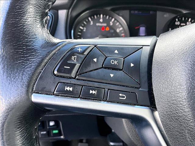 Used 2020 Nissan Rogue SV FWD image 18
