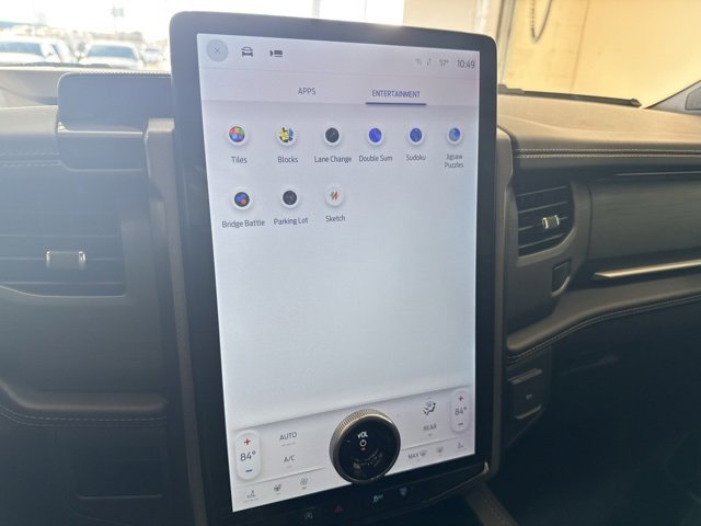 Used 2023 Ford Expedition Platinum image 40