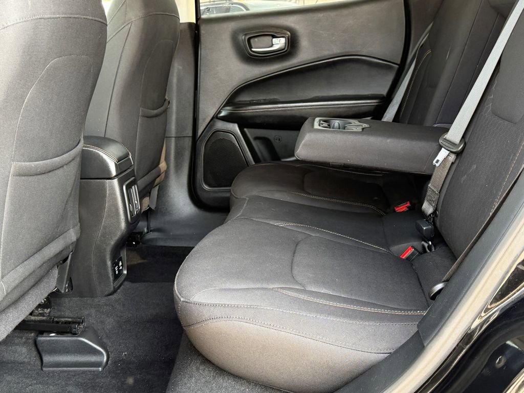 Used 2018 Jeep Compass Sport w/ Tech Group image 14